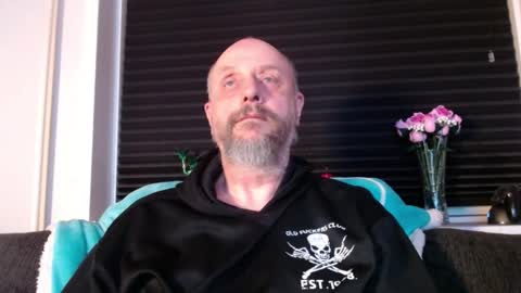 Snapshot of hardmrlazy chatting on February 2026 05:30:02 PM MrLazy online show from February 2026 05:30:02 PM