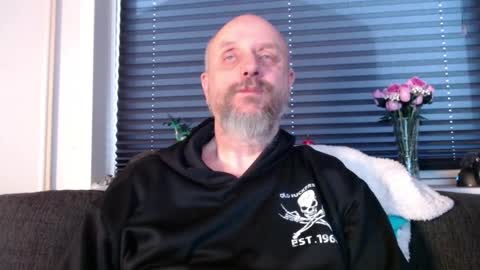 Snapshot of hardmrlazy chatting on February 2026 10:53:02 AM MrLazy online show from February 2026 10:53:02 AM