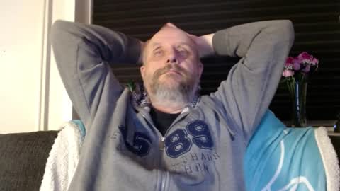 Snapshot of hardmrlazy chatting on February 2026 06:57:01 PM MrLazy online show from February 2026 06:57:01 PM