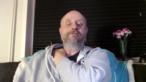 Snapshot of hardmrlazy chatting on February 2026 11:55:02 PM MrLazy online show from February 2026 11:55:02 PM