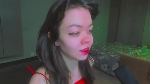 Snapshot of haribo_asmr chatting on December 2024 08:27:02 AM Miss Hari online show from December 2024 08:27:02 AM