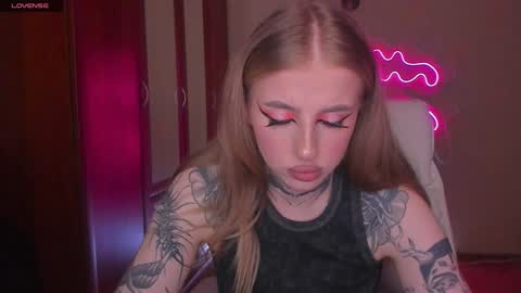 Snapshot of harley_kimm chatting on December 2024 05:50:02 AM Julia online show from December 2024 05:50:02 AM