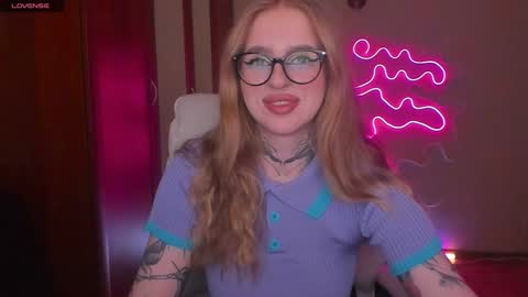 Snapshot of harley_kimm chatting on December 2024 06:11:02 AM Julia online show from December 2024 06:11:02 AM