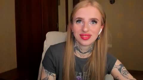 Snapshot of harley_kimm chatting on September 2025 05:40:02 AM Julia online show from September 2025 05:40:02 AM
