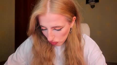 Snapshot of harley_kimm chatting on September 2025 05:31:02 AM Julia online show from September 2025 05:31:02 AM