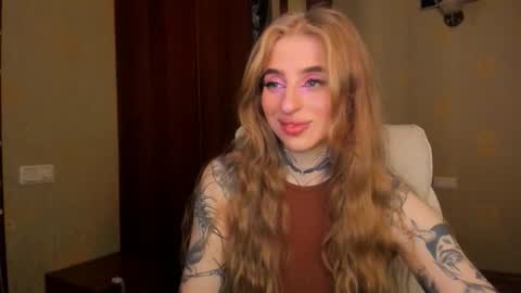 Snapshot of harley_kimm chatting on October 2025 05:37:02 AM Julia online show from October 2025 05:37:02 AM