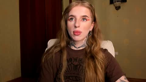 Julia online show from March 2026 05:04:02 AM