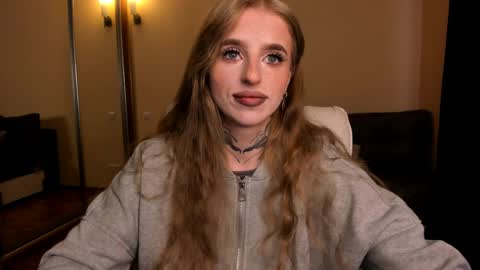Snapshot of harley_kimm chatting on April 2026 05:23:01 AM Julia online show from April 2026 05:23:01 AM