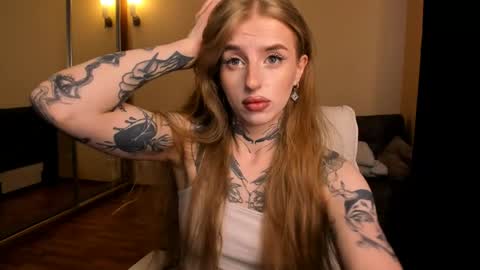 Snapshot of harley_kimm chatting on June 2026 05:19:02 AM Julia online show from June 2026 05:19:02 AM