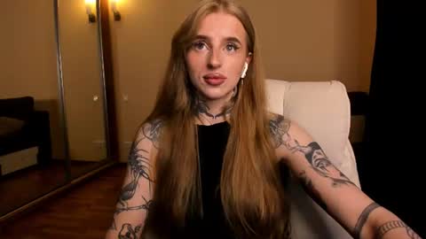 Snapshot of harley_kimm chatting on June 2026 05:45:01 AM Julia online show from June 2026 05:45:01 AM