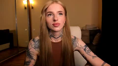 Snapshot of harley_kimm chatting on July 2026 06:11:02 AM Julia online show from July 2026 06:11:02 AM