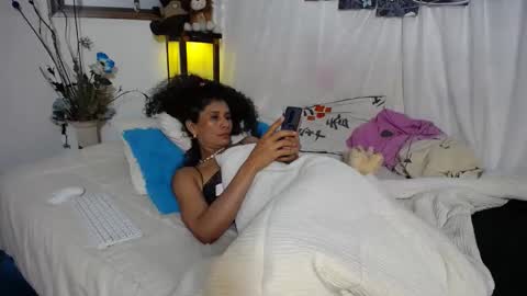 harley_quinns1 online show from February 2025 10:11:02 PM