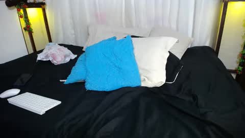 harley_quinns1 online show from March 2025 11:53:01 PM