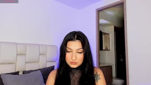     online show from December 2024 01:39:01 AM