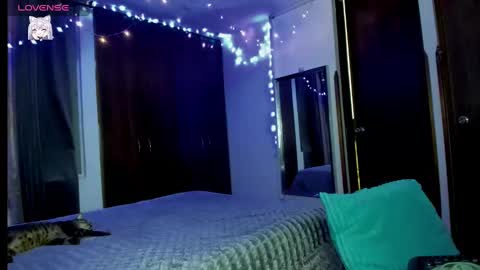 Natii  online show from February 2025 11:19:02 PM