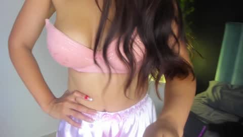 Snapshot of harleyqueen_robbie chatting on December 2024 08:18:02 PM harleyqueen_robbie online show from December 2024 08:18:02 PM