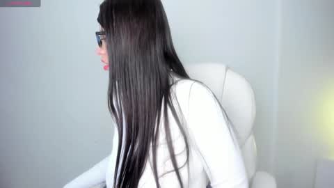 Snapshot of harleyqueen_robbie chatting on February 2025 05:37:01 PM harleyqueen_robbie online show from February 2025 05:37:01 PM