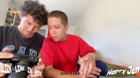 Snapshot of harry_jen chatting on September 2025 08:51:02 AM TAP HERE choise Harry tattoo on chest Jen curls hair online show from September 2025 08:51:02 AM