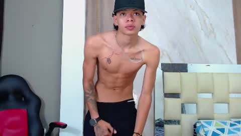 Snapshot of harry_jhonsonn chatting on June 2026 05:12:01 AM Harry online show from June 2026 05:12:01 AM