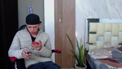 Snapshot of harry_jhonsonn chatting on July 2026 04:21:01 AM Harry online show from July 2026 04:21:01 AM