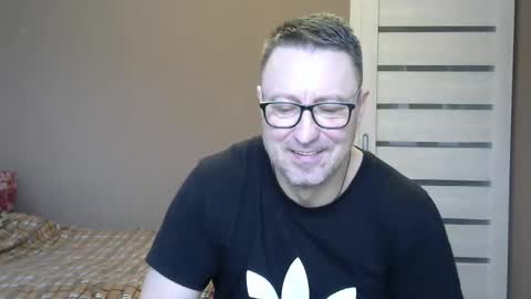 Snapshot of harrysnake chatting on December 2024 08:10:02 AM HarrySnake online show from December 2024 08:10:02 AM