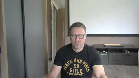 Snapshot of harrysnake chatting on October 2025 11:52:01 AM HarrySnake online show from October 2025 11:52:01 AM