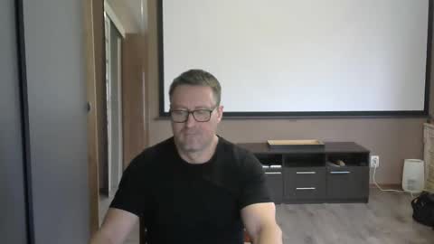 Snapshot of harrysnake chatting on November 2025 07:41:01 AM HarrySnake online show from November 2025 07:41:01 AM