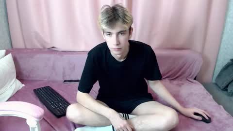 harvey_foster online show from November 2025 11:45:01 AM