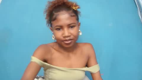 Snapshot of hasleyinah chatting on June 2026 09:04:02 AM hasleyinah online show from June 2026 09:04:02 AM