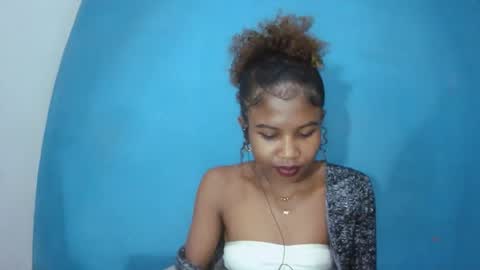 Snapshot of hasleyinah chatting on June 2026 06:41:01 PM hasleyinah online show from June 2026 06:41:01 PM