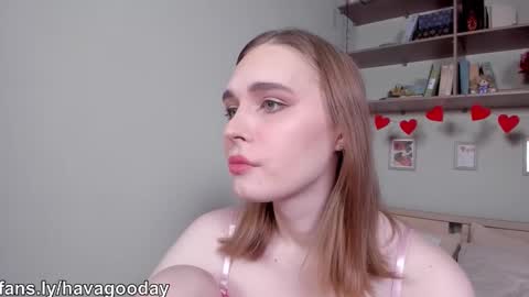 Mia online show from February 2026 06:43:02 AM