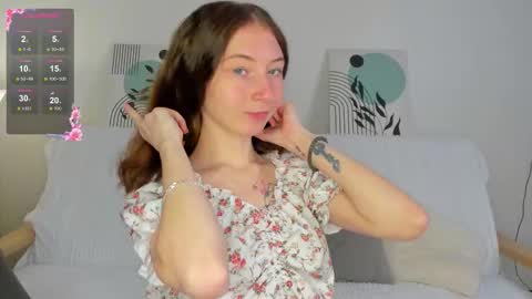 Lola online show from November 2025 08:03:02 AM