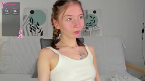 Lola online show from November 2025 08:59:02 AM