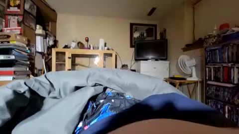 Snapshot of hawkfan1888 chatting on November 2025 01:33:02 AM hawkfan1888 online show from November 2025 01:33:02 AM