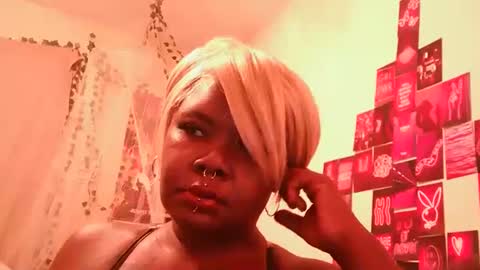 hawtchoc37 online show from October 2025 10:45:02 AM