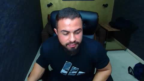 HayesWood online show from October 2025 06:15:01 AM