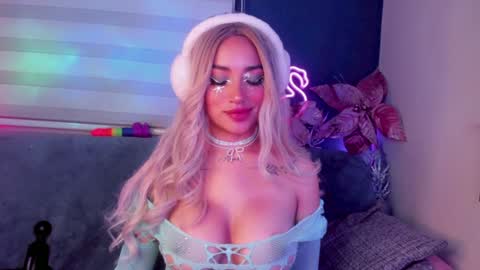 Snapshot of hazeeell chatting on January 2025 12:30:01 AM Marie online show from January 2025 12:30:01 AM