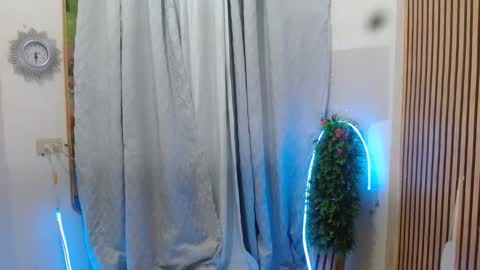 hazel_joy online show from October 2025 04:18:02 PM