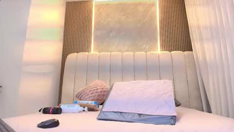 Snapshot of hazel_kataleya chatting on February 2026 07:20:02 PM kataleya online show from February 2026 07:20:02 PM