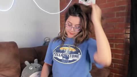 Snapshot of hazelbrownn23 chatting on February 2025 03:09:01 AM Hazel Brown online show from February 2025 03:09:01 AM