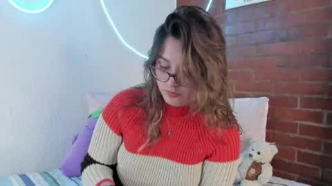 Snapshot of hazelbrownn23 chatting on March 2025 03:30:02 PM Hazel Brown online show from March 2025 03:30:02 PM