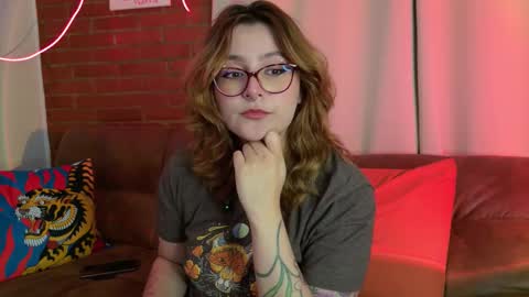 Snapshot of hazelbrownn23 chatting on November 2025 12:31:02 AM Hazel Brown online show from November 2025 12:31:02 AM