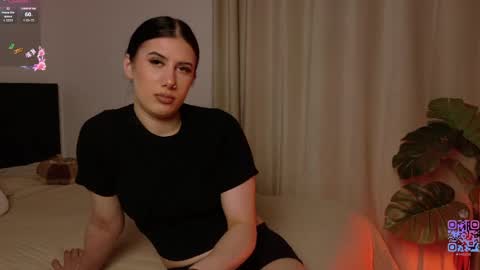 hazelhayess online show from May 2026 04:13:02 PM