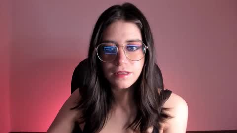 HazelKush online show from October 2025 08:51:02 PM