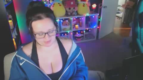 HazeyViolet333 online show from December 2025 08:49:02 PM