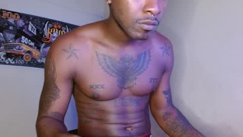 hazlan_420 online show from October 2025 11:32:02 AM