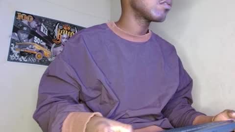 hazlan_420 online show from October 2025 09:43:01 AM