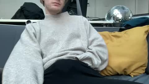 hchappel19 online show from February 2026 03:38:01 PM