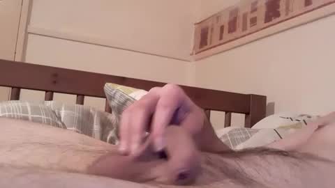 heardinio5 online show from November 2025 06:21:01 PM