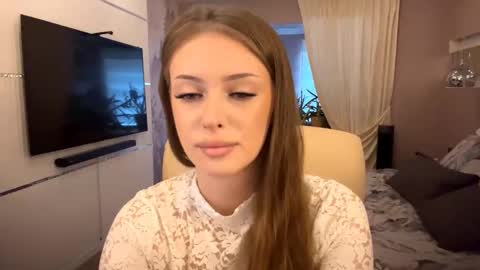 Snapshot of heart_petal chatting on November 2025 09:09:01 AM Mona online show from November 2025 09:09:01 AM